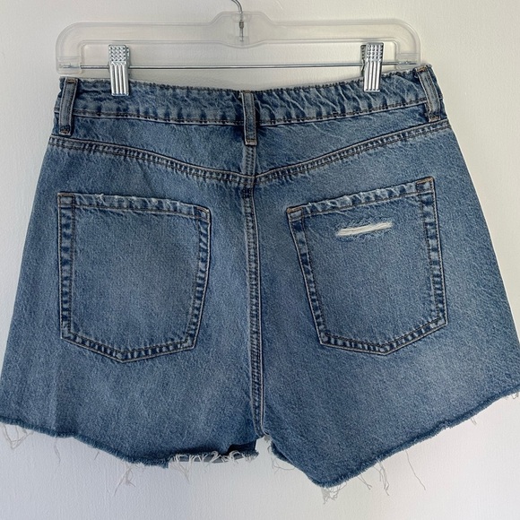 Garage Denim High-Rise Mom Shorts - Size 7 / 28 - Picture 7 of 9